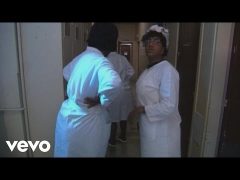 Les Inconnus - Hôpital : les 3 infirmières (bêtisier)